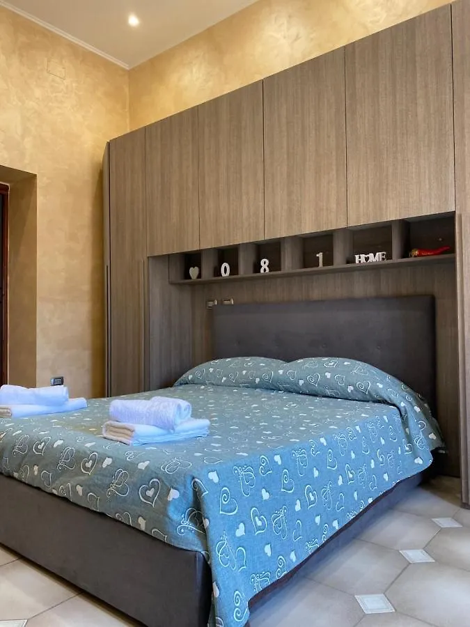Apartamento 081 Stazione Centrale Home Nápoles Itália
