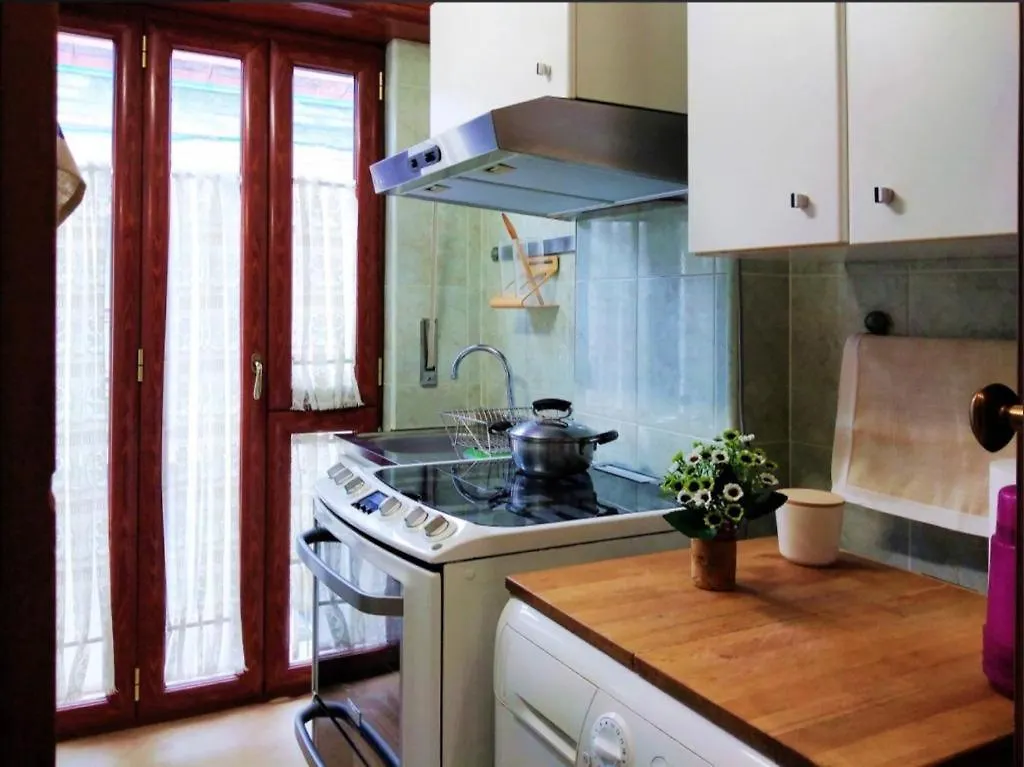 081 Stazione Centrale Home Νάπολη